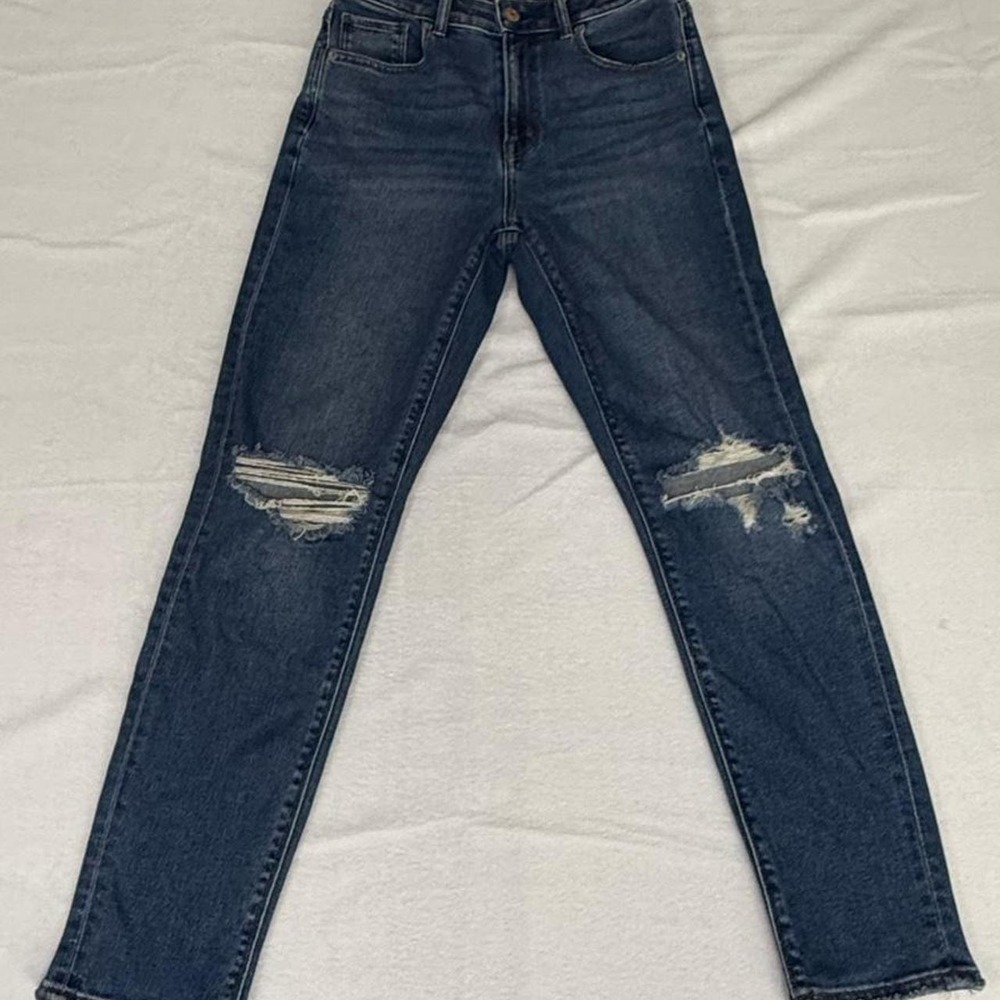 American Eagle Mom Jeans Womens 2 Blue Distressed Ripped Knee Frayed Hem Stretch